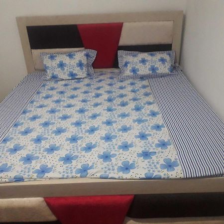 Oyo Golden Inn Hotel Meerut Exterior foto